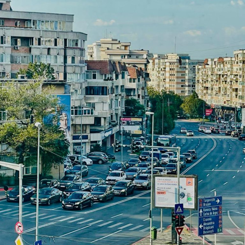 Raliul "Carpati Retro" revine la Pitesti, un eveniment dedicat pasionatilor de vehicule istorice