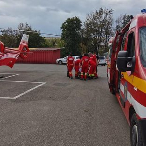 Victima accidentului din Botoșani a fost transportată la Iași cu elicopterul