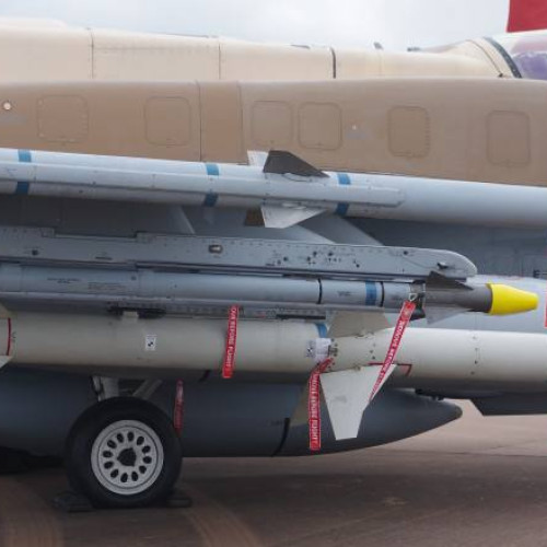 Statele Unite aprobă vânzarea de rachete AIM-120 AMRAAM către România