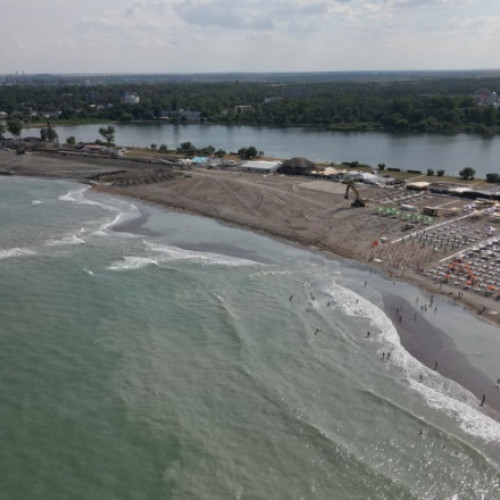 Obiect de tip booster de rachetă descoperit pe plaja Venus Saturn