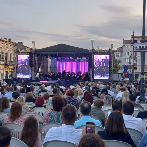 Spectacol de neuitat la Festivalul Instituțiilor de Cultură din Botoșani