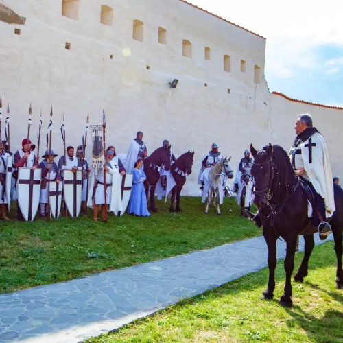 Festivalul "Cavalerii Teutoni se întorc în Cetatea Feldioara" între 23 și 25 august