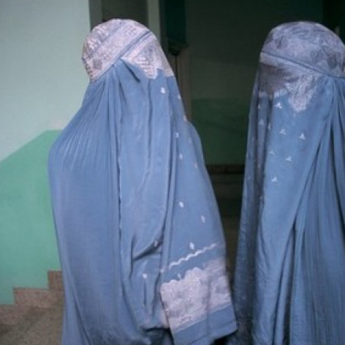 Guvernul taliban din Afganistan a adoptat o lege severă pentru reglementarea comportamentului femeilor