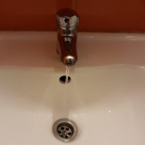 Colibița rămâne fără apă potabilă până astăzi, la ora 14:00