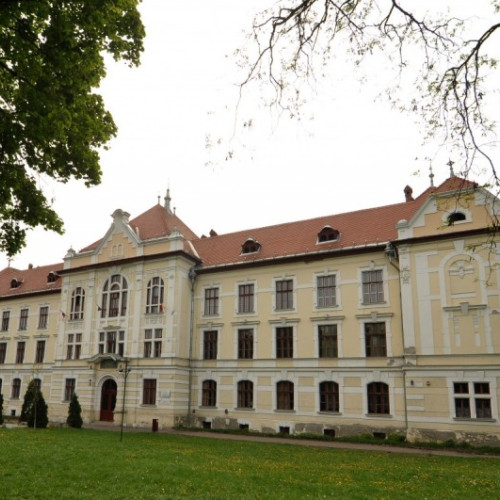 Fundatia Statusul Romano-Catolic cere evacuarea clădirii Colegiului Național "Unirea" din Târgu Mureș