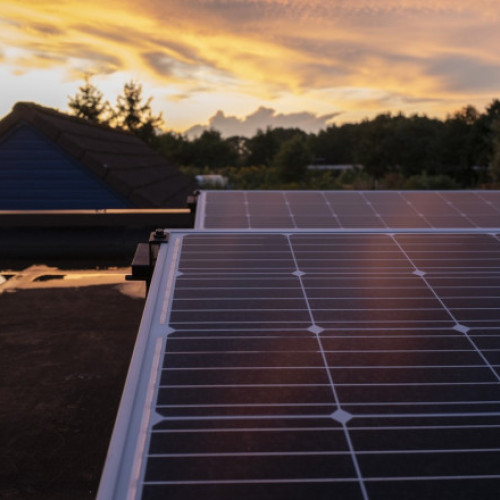 Ministrul Mediului propune finanțarea bateriilor pentru prosumatori