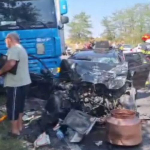 Accident grav în Mehedinți, după o urmărire a Poliției