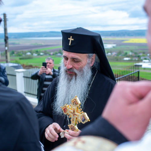 Mitropolitul Teofan va sfinți Biserica "Sfanta Teodora de la Sihla" din Viisoara