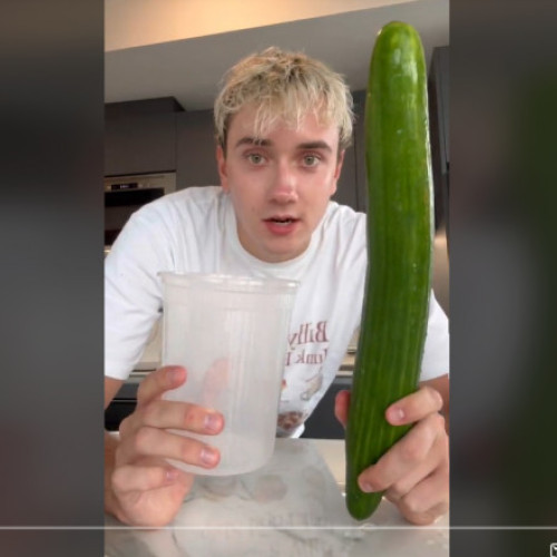 Supermarketurile din Islanda se confruntă cu o criză a castraveților din cauza unui trend viral