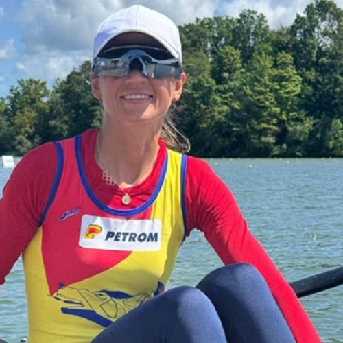 Ionela Cozmiuc câștigă medalia de aur la Campionatele Mondiale de Canotaj din Canada