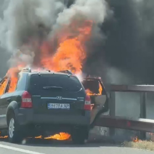Mașină în flăcări pe Autostrada A3 București-Ploiești