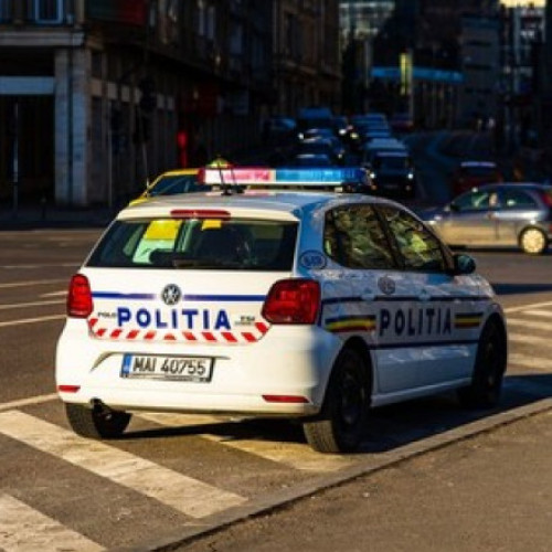 Accident rutier în Târgu-Cărbunești: bărbat cercetat pentru alcool la volan și violență în familie