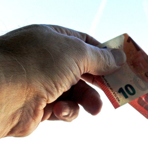 România, al doilea cel mai mic salariu mediu net din UE în 2023