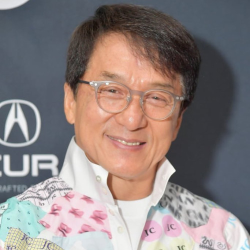 Jackie Chan va purta flacara paralimpica la Paris
