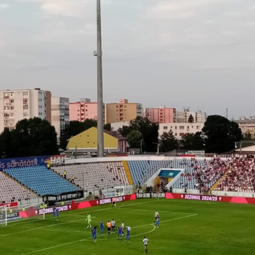 Universitatea Cluj își menține poziția de lider în fața Gloriei Buzău