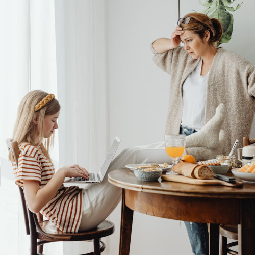 Trecerea de la copilărie la adolescență - o etapă esențială