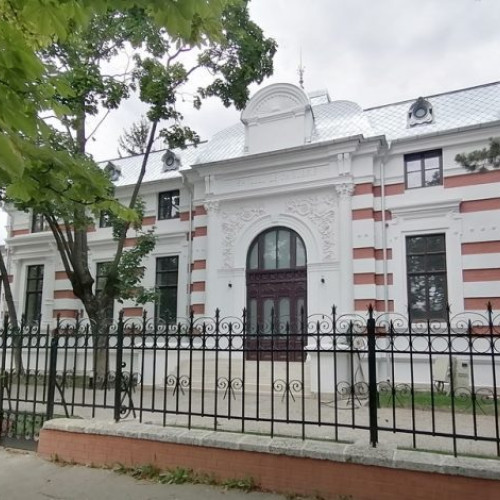 Vernisaj la Muzeul Județean Buzău: Exponate din istoria medicinei și artei locale