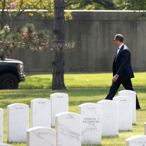 Altercație între staff-ul lui Trump și oficialii Cimitirului Național Arlington