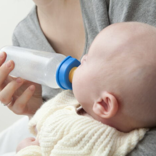 Direcția de Asistență Socială din Giurgiu oferă lapte praf gratuit pentru copii