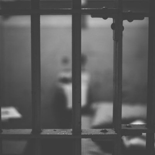 Detinut din Penitenciarul Bistrita, in stare grava dupa o tentativa de sinucidere