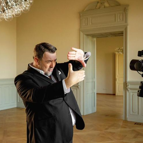 Horia Brenciu filmează videoclipul pentru noua sa piesă în Cluj-Napoca