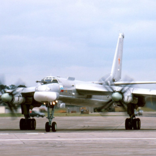 Rusia a lansat un atac masiv asupra Ucrainei, implicând bombardiere strategice