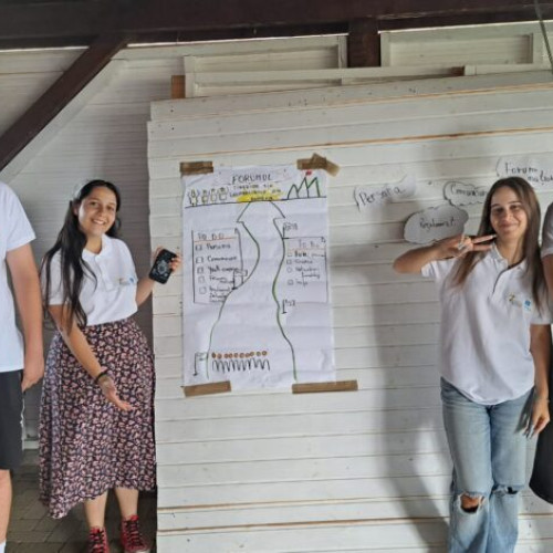 Prima tabără de formare a tinerilor ambasadori din geoparcurile României