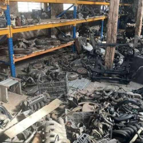 Peste 350 de autovehicule scoase din uz, indisponibilizate de poliție