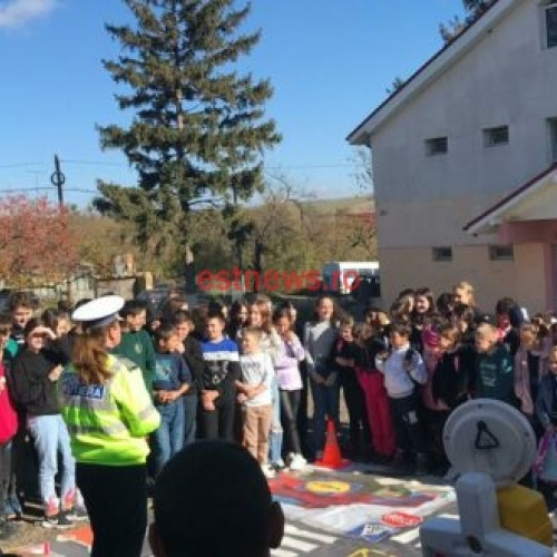 Activități pentru creșterea siguranței în școlile din Vaslui