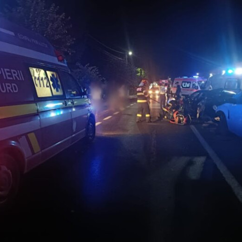 Nouă răniți, printre care cinci copii, într-un accident rutier la Dragșuveni