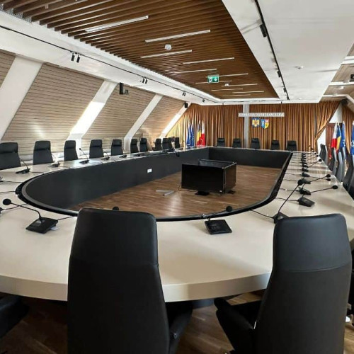 Solicitare către Ion Dumitrel privind transparentizarea costurilor sediului CJ Alba