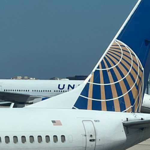 Incidente severe în timpul unui zbor United Airlines: șapte pasageri răniți