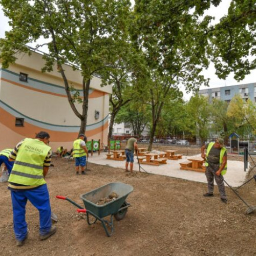 Grădinițele 208 și 230 din Sectorul 6, transformate într-o oază de verdeață