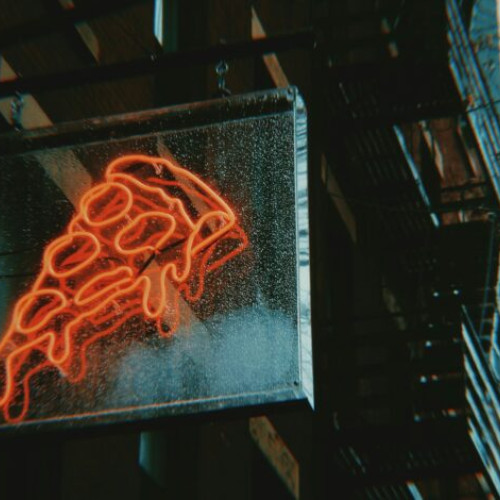 Importanța livrării rapide a pizzei în industria ospitalității