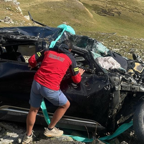 Barbat de 48 de ani, găsit decedat după un accident pe Transalpina