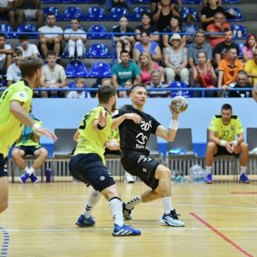 Minaur Baia Mare câștigă în fața CSM Bacău în deschiderea Ligii Zimbrilor