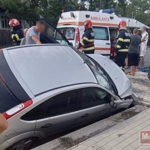 Accident rutier la Todireni: Două persoane au avut nevoie de îngrijiri medicale