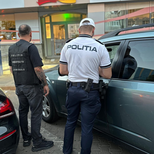 Șofer fără număr de înmatriculare, cercetat penal la Botoșani