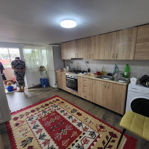 Două familii din Botoșani își încep o nouă viață în case noi