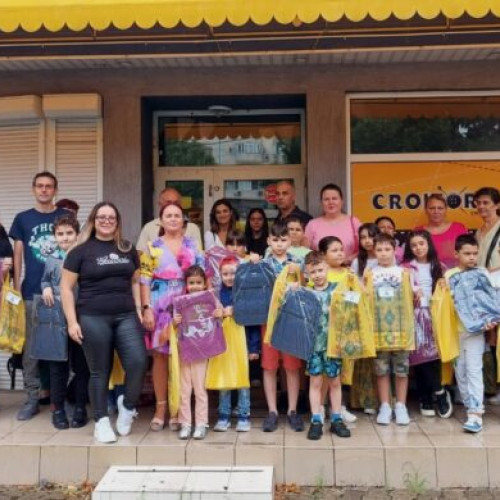 Asociația Atitudinea Civică Iancu Mariana donează ghiozdane și rechizite școlare pentru copiii nevoiași din Giurgiu