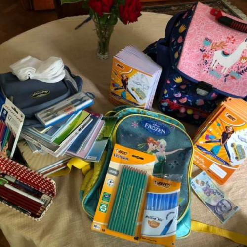 ANPC verifică respectarea legislației privind rechizitele și uniformele școlare