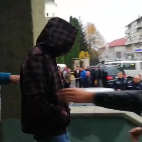 Vânzătoare jefuită de un adolescent de 17 ani