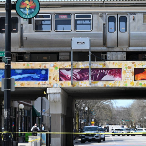 Patru persoane împușcate mortal într-un tren la Chicago