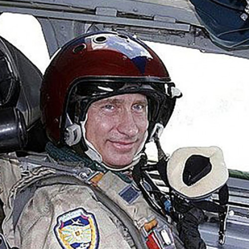 Rusia își modernizează bombardierul strategic Tu-160 Blackjack