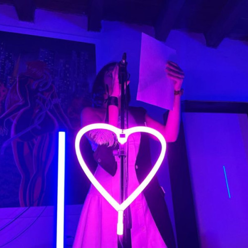 Instalatie multimedia despre iubire și relații, realizată de 3GHUB