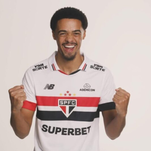 Jamal Lewis împrumutat la Sao Paulo, primul britanic în fotbalul brazilian