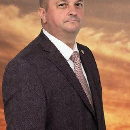 Primarii de succes și eforturile de reabilitare a școlilor din Densus