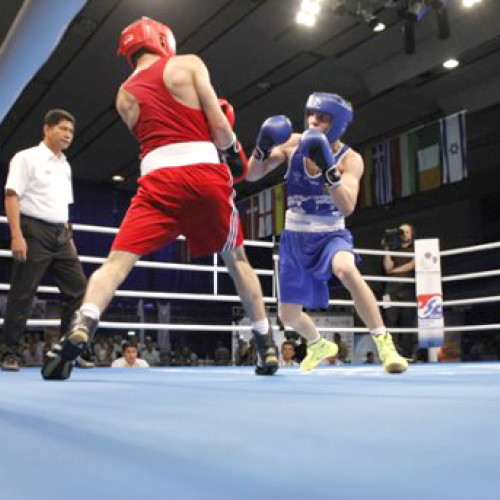 A doua ediție a Cupei municipiului la box se desfășoară la stadionul Dacia din Orăștie