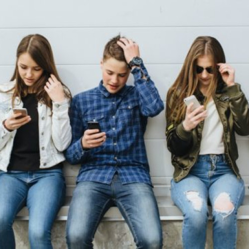 Începerea anului școlar aduce schimbări importante pentru elevi și profesori