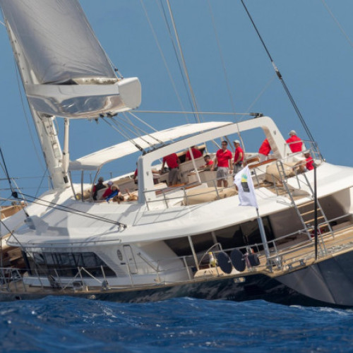 Primele rezultate ale autopsiilor sugerează sufocarea victimelor iahtului scufundat în Sicilia